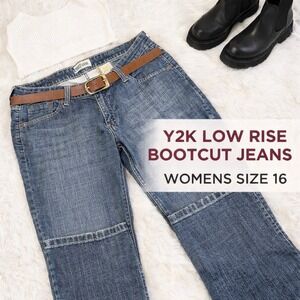 Levi's Signature Low Rise Bootcut Jeans Womens Size 16 Medium Y2K Flare Denim